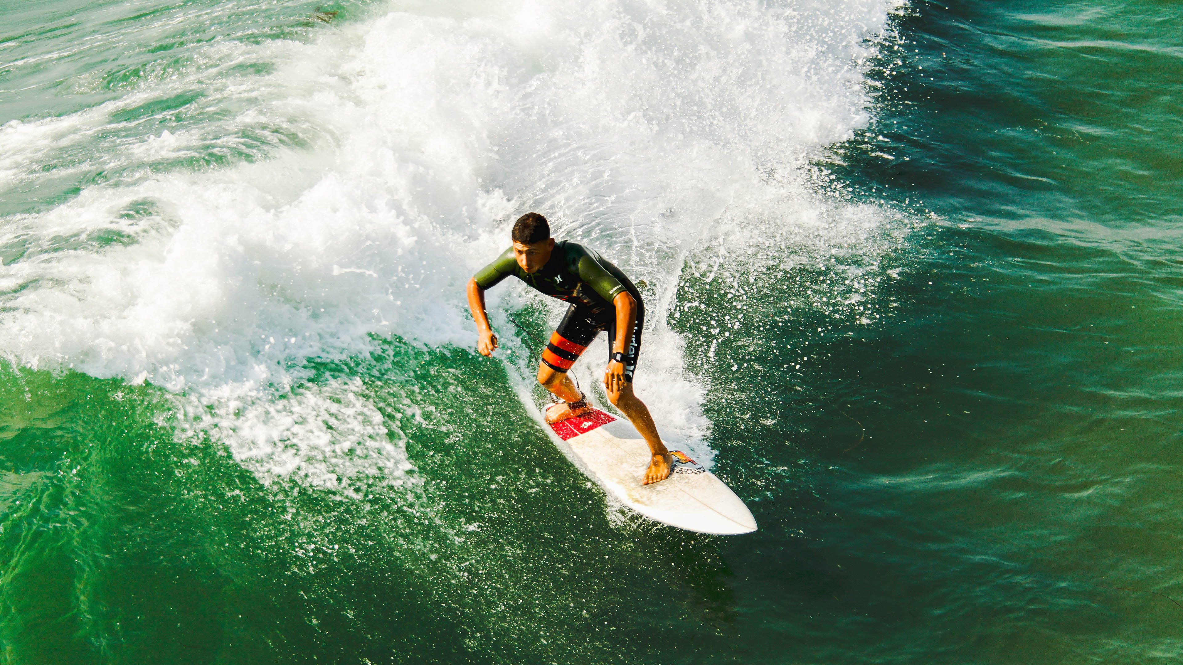布拉德福德传控流畅，山谷之心稳步前行，布拉德福德在英国哪里