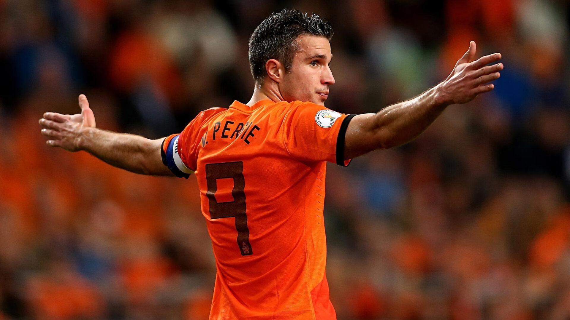 球场“坚若磐石”：最难攻破的后防线揭秘